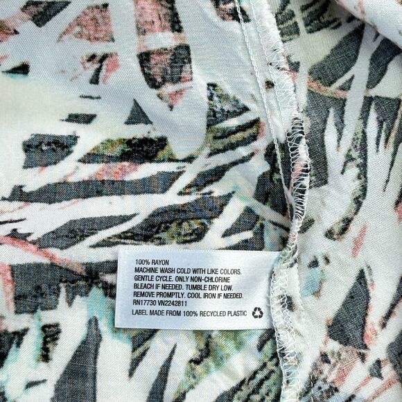 Ava & Viv Top Women Size 2X Tropical Crisscross Strappy Back High Low Coastal - Picture 10 of 13